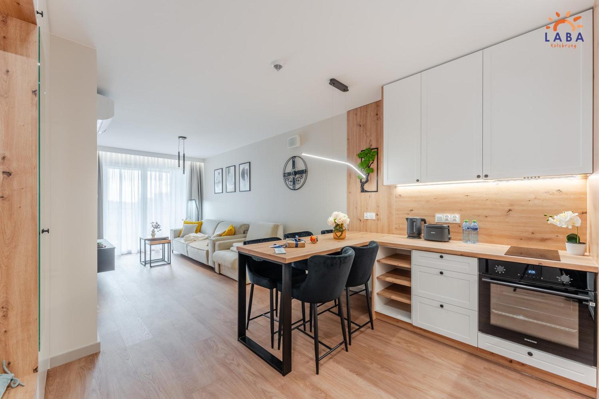 Apartament Laba Kasprowicza 20c Parking Basen Fitness Bawialnia W Cenie, Parkplatz Schwimmbad Fitness Spielzimmer Im Preis Kołobrzeg